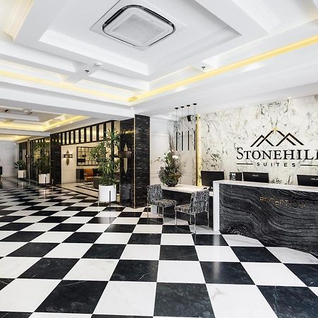Stonehill Suites บาโคลอด ภายนอก รูปภาพ