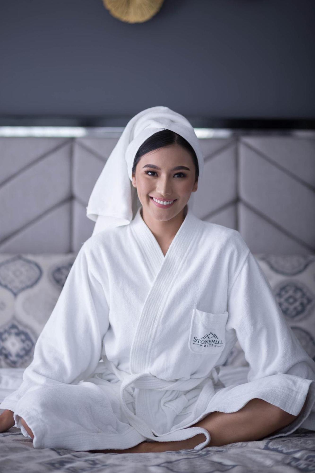 Stonehill Suites บาโคลอด ภายนอก รูปภาพ