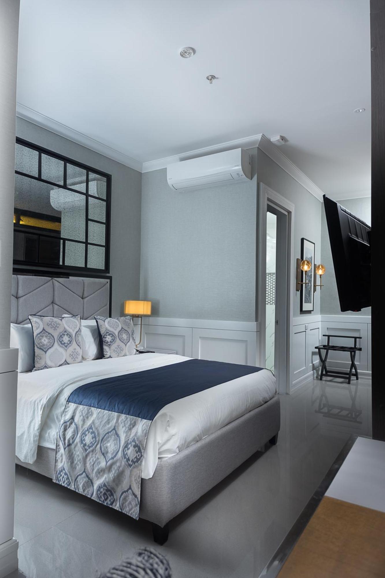 Stonehill Suites บาโคลอด ภายนอก รูปภาพ