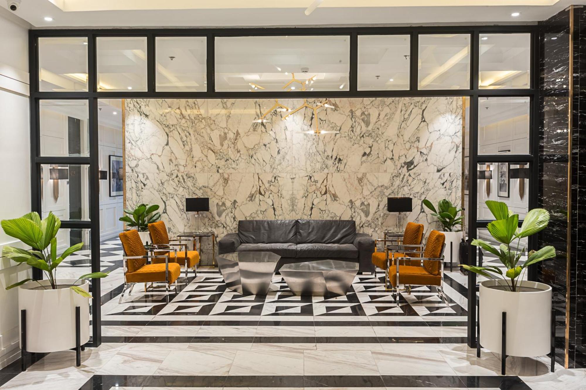 Stonehill Suites บาโคลอด ภายนอก รูปภาพ