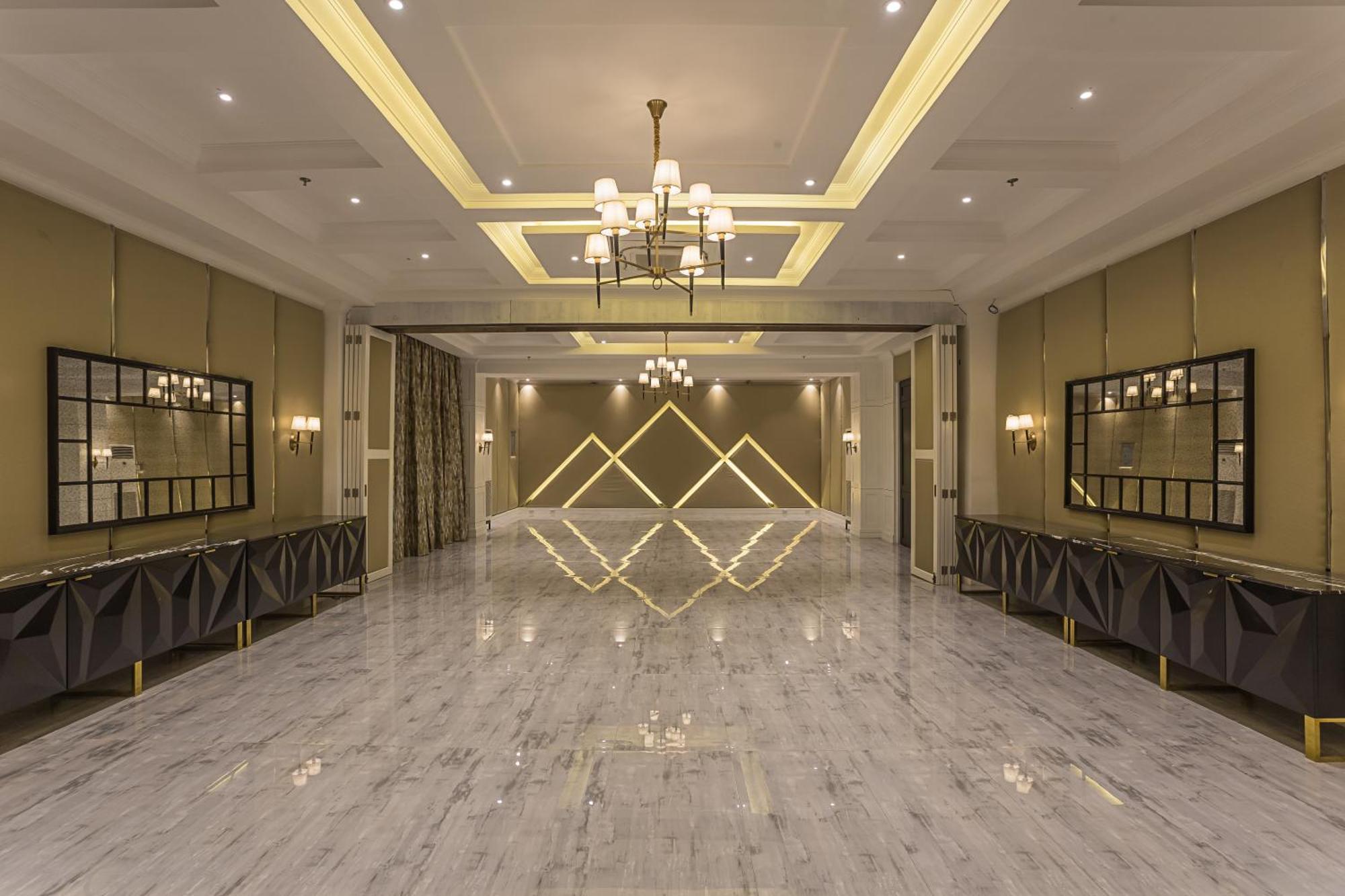 Stonehill Suites บาโคลอด ภายนอก รูปภาพ