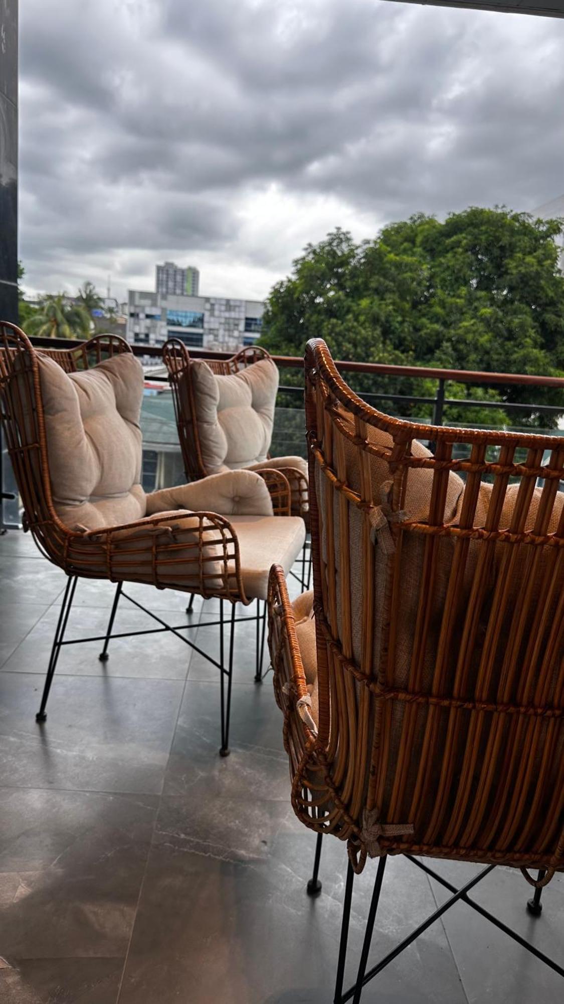 Stonehill Suites บาโคลอด ภายนอก รูปภาพ